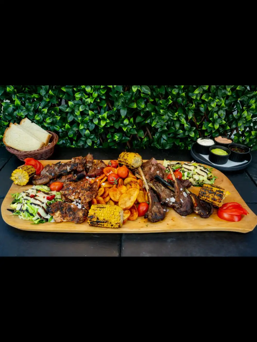 Grill For Share — meniul Tony's Eat & Drink Huși